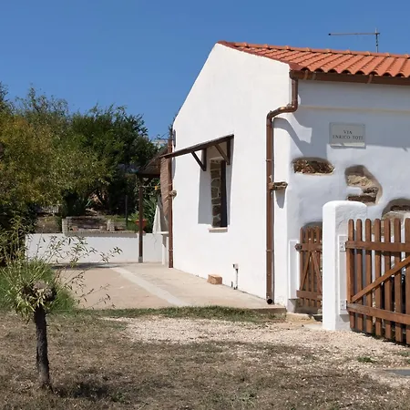 Casa Pietro Holiday home *